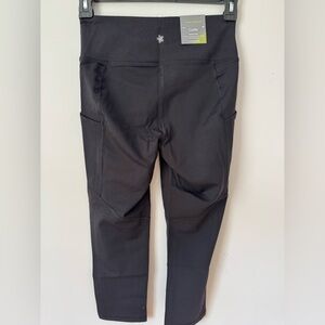 Tek Gear Shapewear High-Rise Capri leggings- Black - M